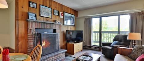 Condo, 1 Bedroom | Interior