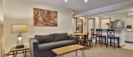 Condo, 1 habitación | Área de sala de estar