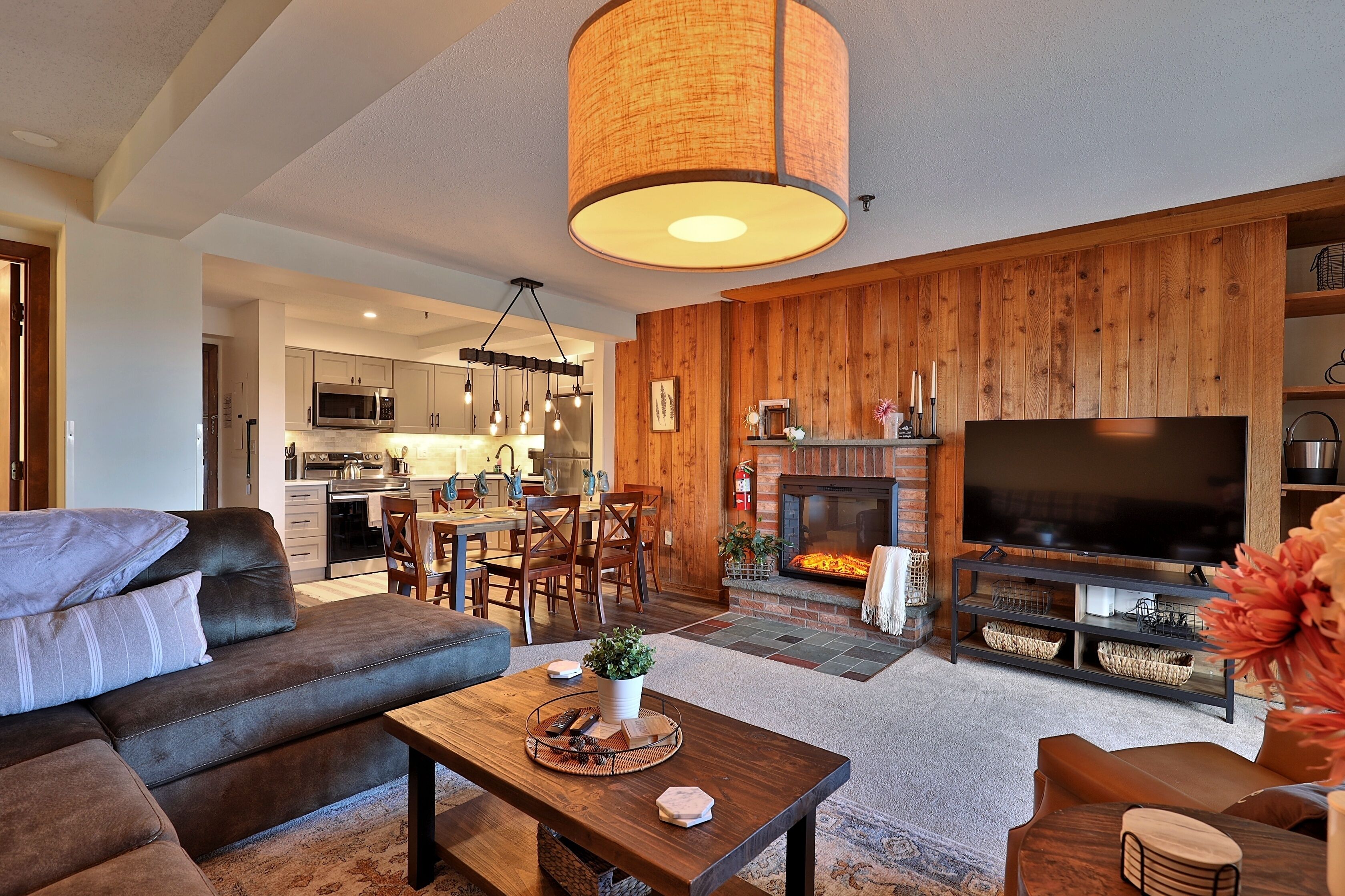 المنشأة من الداخل