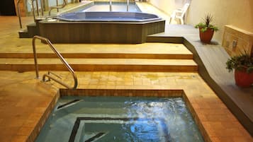 Kondominium, 3 kamar tidur | Kolam renang | Kolam renang indoor dan sebuah kolam renang air hangat