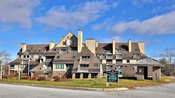 Condo, 3 Bedrooms | Exterior