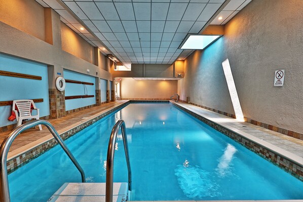 Apartment, 3 Schlafzimmer | Pool | Innenpool, beheizter Pool