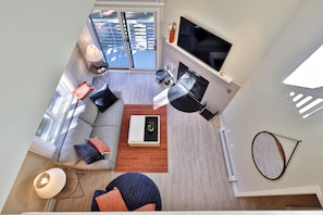 Condo, 2 Bedrooms | Living area