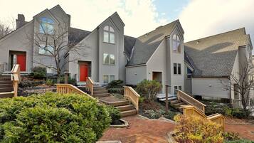 Condo, 1 Bedroom | Exterior