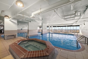 Indoor pool, an infinity pool