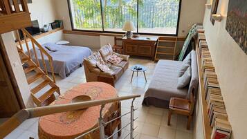 3 chambres, fer et planche Ă repasser, lit parapluie, Wi-Fi gratuit