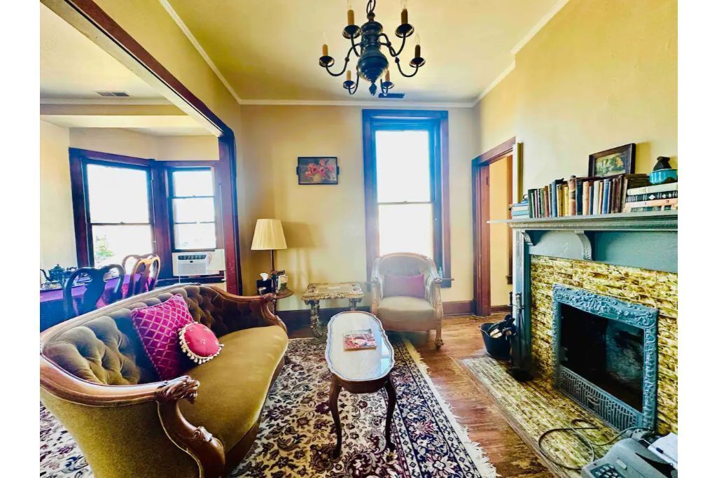 Charming historic apartment turned antique store near the town square
