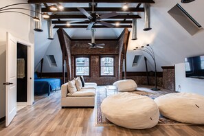 6 camere, materassi in memory foam, ferro/asse da stiro, Wi-Fi