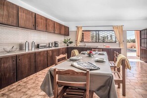 Dining - Casa Pluma - Two Bedroom Villa, Sleeps 4 (Albufeira)