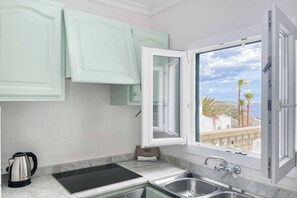 Køleskab, mikrobølgeovn, ovn, opvaskemaskine