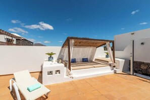 Terrace/patio - Villa Samui - Four Bedroom Villa, Sleeps 8 (Playa Blanca)