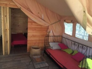 2 chambres, lit parapluie