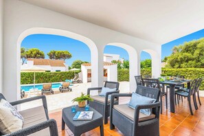 Outdoor dining - Villa Paco - Three Bedroom Villa, Sleeps 6 (Ciutadella de Menorca)