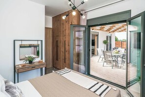 3 slaapkamers, een strijkplank/strijkijzer, wifi, beddengoed