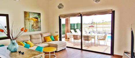 TV connectée, jeux vidéo