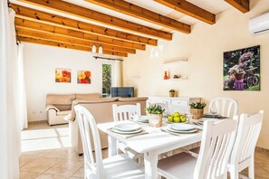 Dining - Villa Lucia - Three Bedroom Villa, Sleeps 6 (Ciutadella de Menorca)