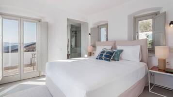 7 bedrooms, in-room safe, iron/ironing board, travel cot