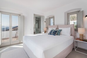 7 bedrooms, in-room safe, iron/ironing board, travel cot