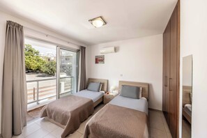 3 bedrooms, WiFi, bed sheets