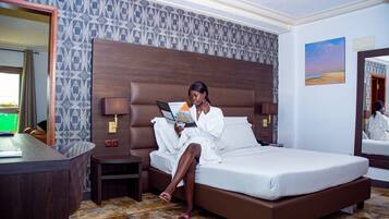 Camera Comfort | Materassi a doppio strato, una cassaforte in camera