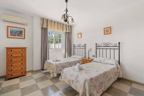 4 habitaciones, wifi y ropa de cama 
