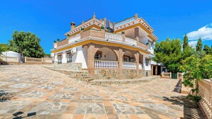 Exterior - Villa Maria Isabel - Four Bedroom Villa, Sleeps 8 (Frigiliana)