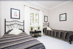 3 bedrooms, iron/ironing board, WiFi, bed sheets - Casa Marco - Three Bedroom Villa, Sleeps 6 (Tías)