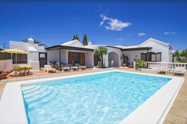 A heated pool - Casa Marco - Three Bedroom Villa, Sleeps 6 (Tías)