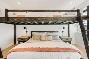 5 bedrooms, desk, iron/ironing board, travel cot