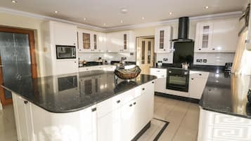 Fridge, dishwasher, electric kettle, toaster