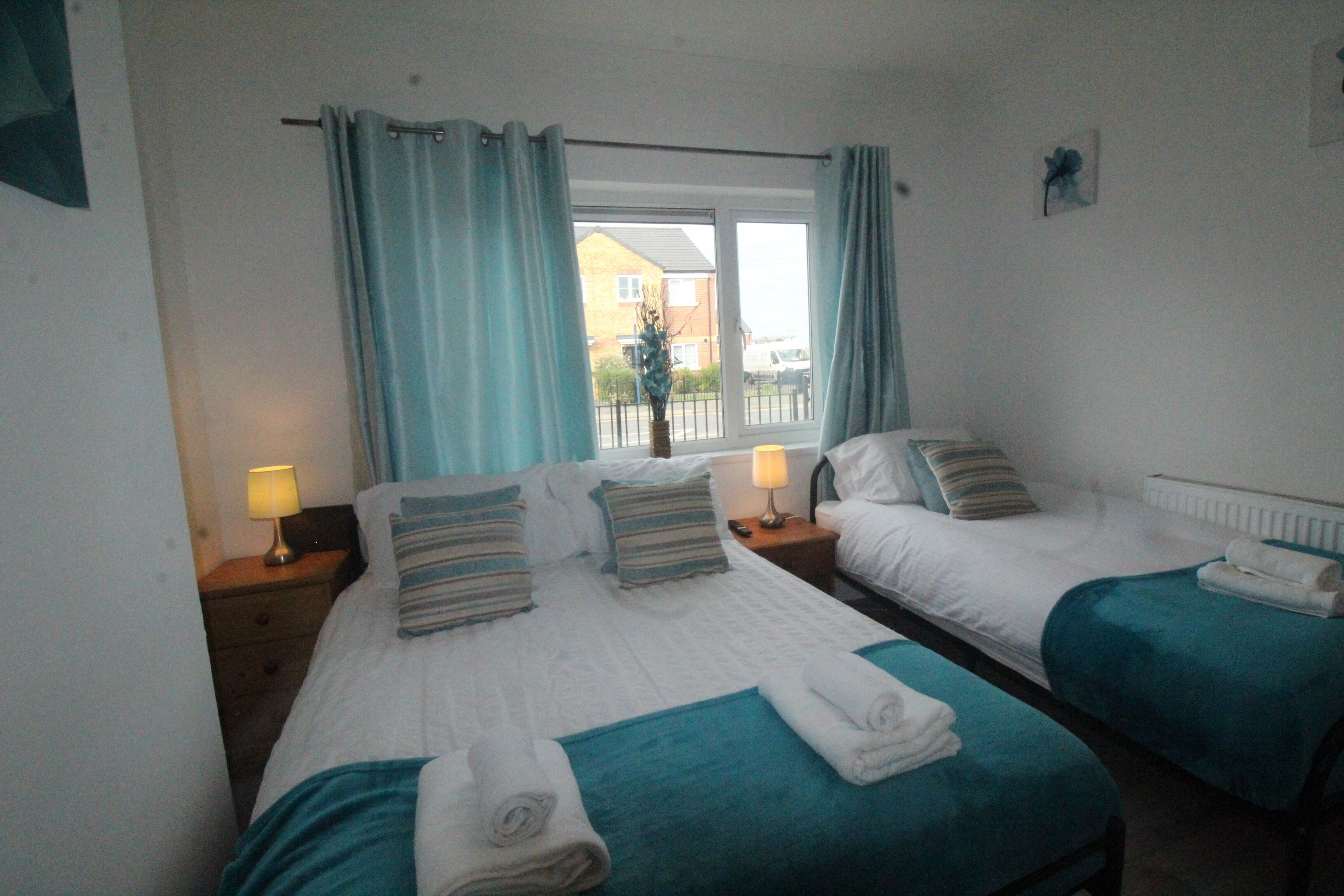 6 bedrooms, desk, free WiFi