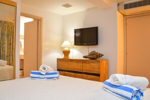 2 Schlafzimmer, Schreibtisch, Reisekinderbett, kostenloses WLAN