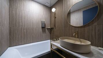 Suite | Premium bedding, memory foam beds, desk, laptop workspace