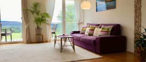 Smart TV, reproductor de DVD, libros y biblioteca musical