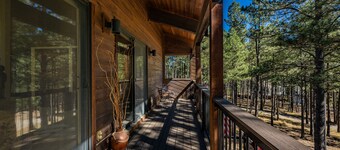 Beautiful, Huge Home on Golf Course and close to Ski Resort. Recently Renovated!