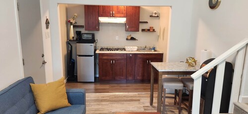 New ! Lovely Studio w/ patio, Parking on premises