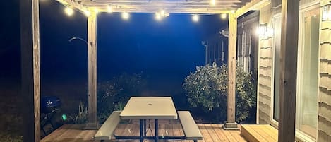 屋外ダイニングエリア