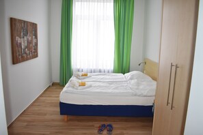 3 bedrooms, free WiFi, bed sheets