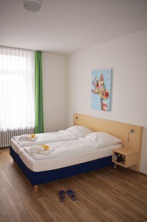 3 bedrooms, free WiFi, bed sheets
