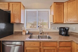 Fridge, microwave, oven, stovetop - Brand new listing! Beautiful open layout Mesa home! (Mesa)