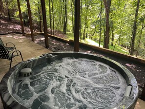 Bain à remous extérieur