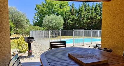 La Source, Villas Saint Laurent. Villa 4 pers, air conditioning, private pool