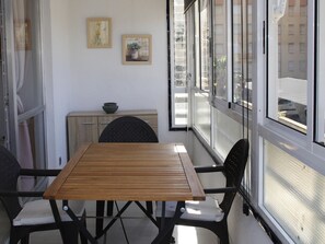 Dining - "Modern Studio 100m from Beach with Parking and All Amenities" (Torredembarra)