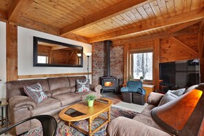 Living area - The Killington Cabin by Killington Vacation Rentals (Killington)