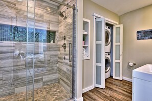 Condo, 2 Bedrooms | Bathroom | Towels - Killington Center Inn & Suites by Killington VR - 2 Bedrooms (Killington)