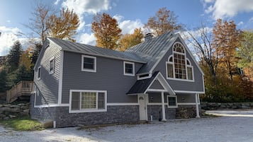 Chalet, 5 Bedrooms | Exterior
