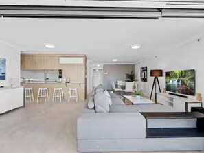 Smart TV - Beachfront Escape Zenith - Ocean Views, Pool, Spa (Surfers Paradise)