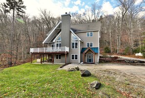 House, 3 Bedrooms | Exterior