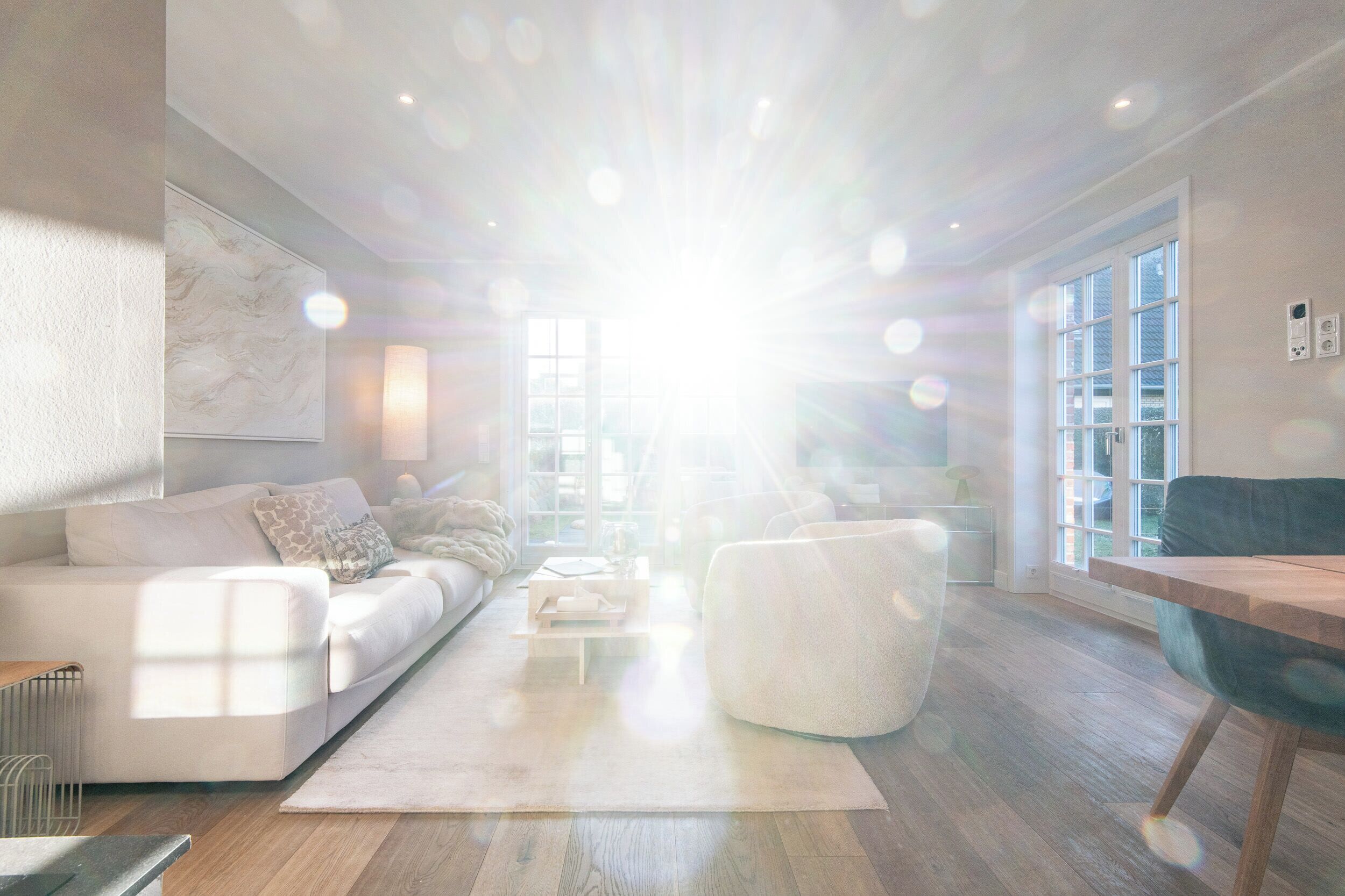 Télévision, cheminée, lecteur de DVD