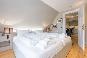 3 Schlafzimmer, Schreibtisch, Bügeleisen/Bügelbrett, kostenloses WLAN